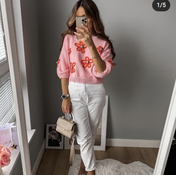 New Zara Floral Embordied Knit Sweater - Picture 4 of 9